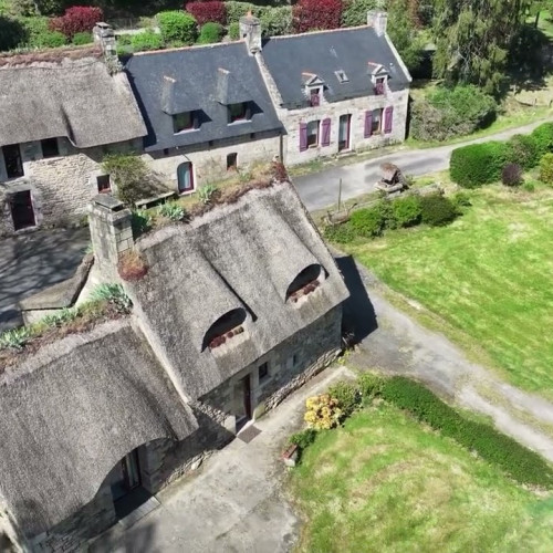 chaumieres de kerhouiden